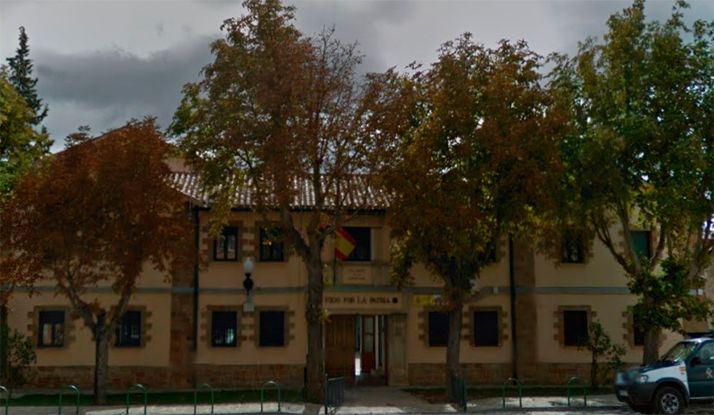 El comandante del puesto de la Guardia Civil en Ágreda, mención honorífica de la Junta en protección ciudadana