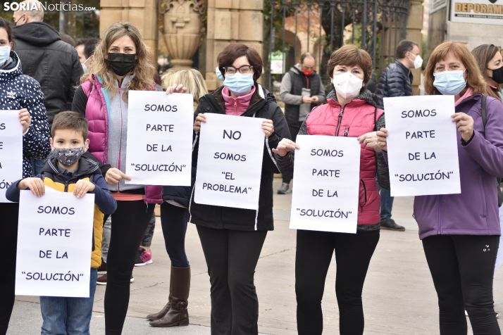 FOTOS: Los gimnasios de Soria exigen que les dejen trabajan