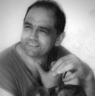Foto 2 - El soriano Carmelo Esteban, segundo premio de escultura en el certamen Askatasunarte