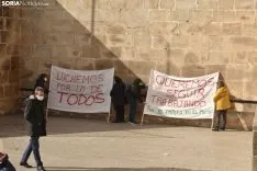 Foto 10 - Decenas de durolenses claman por su residencia