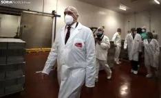 Una imagen de la visita del consejero a Ólvega. /SN