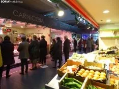 Mercado Municipal durante la mañana de Nochebuena.