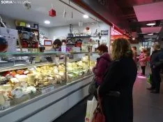 Mercado Municipal durante la mañana de Nochebuena.