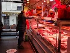 Mercado Municipal durante la mañana de Nochebuena.