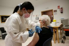 Foto 5 -  Fotos: Felicitas Jiménez Ridruejo, de 97 años, la primera soriana vacunada contra el Covid