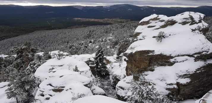 La borrasca Bella deja 20 centímetros de nieve en Urbión