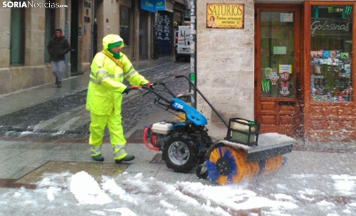 El Ayuntamiento activa el plan de nieve que permanecerá operativo hasta el mes de abril