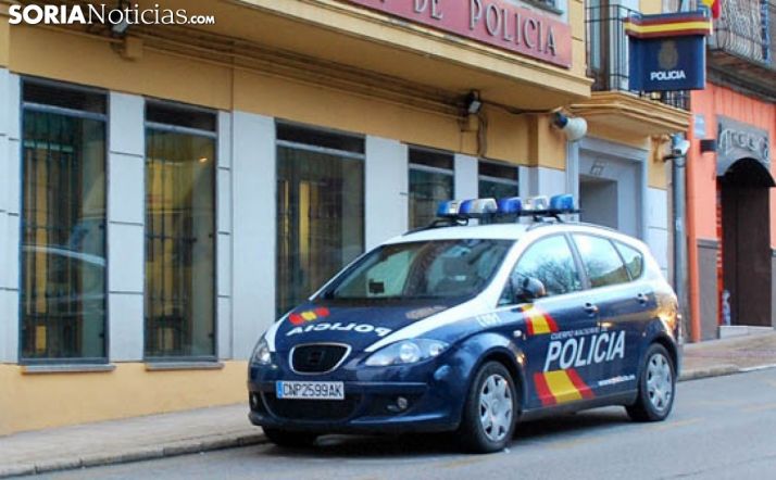 La Policía Nacional propone una sanción a nueve jóvenes que estaban reunidos en un mismo domicilio de madrugada