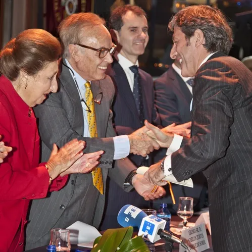 Los Duques entregan el Soriano del Año d 2010 al periodista Jesús Álvarez