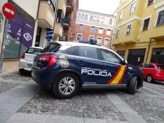 Foto 3 - La Polic&iacute;a Nacional impide que un positivo por covid viaje en autob&uacute;s hasta Almaz&aacute;n