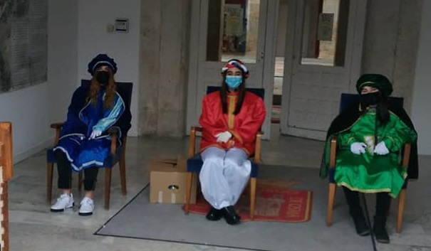 Vídeo: El Burgo de Osma recibe la visita de los Pajes Reales con una estupenda banda sonora