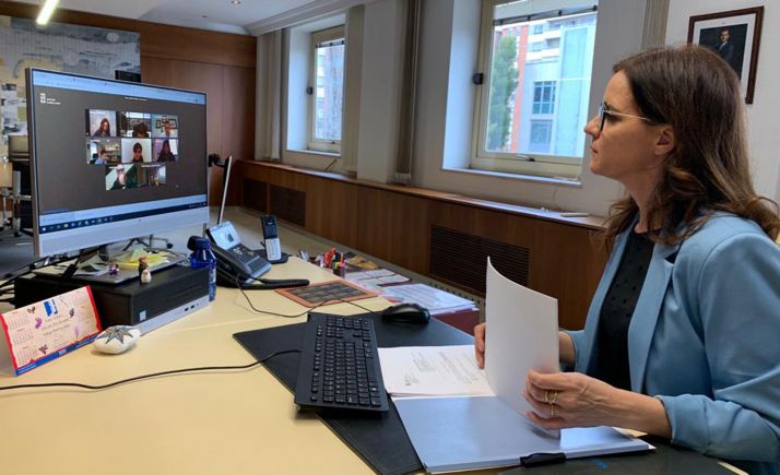 Carlota Amigo recoge las sugerencias de los autónomos para concretar medidas de apoyo al sector