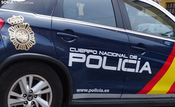 La Polic&iacute;a Nacional impide que un positivo por covid viaje en autob&uacute;s hasta Almaz&aacute;n