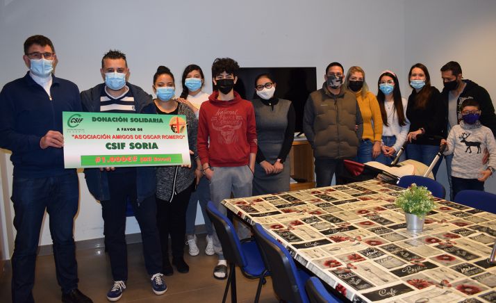 CSIF Soria dona 1.000 &euro; al hogar de acogida de Amigos de Monseñor Romero