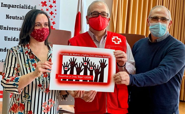 El AMPA del Machado dona 1.000 euros a Cruz Roja
