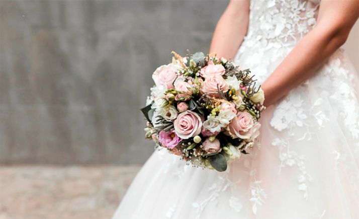 Un juez de Valladolid condena a una tienda de novias a devolver el dinero del vestido a una clienta tras anular su boda por el virus