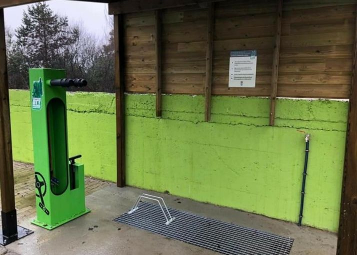 Duruelo estrena una estación de limpieza y reparación de bicicletas junto al área de autocaravanas