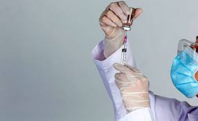 La Gerencia de Sanidad busca sanitarios voluntarios para afrontar la vacunación y los rastreos de la Covid-19