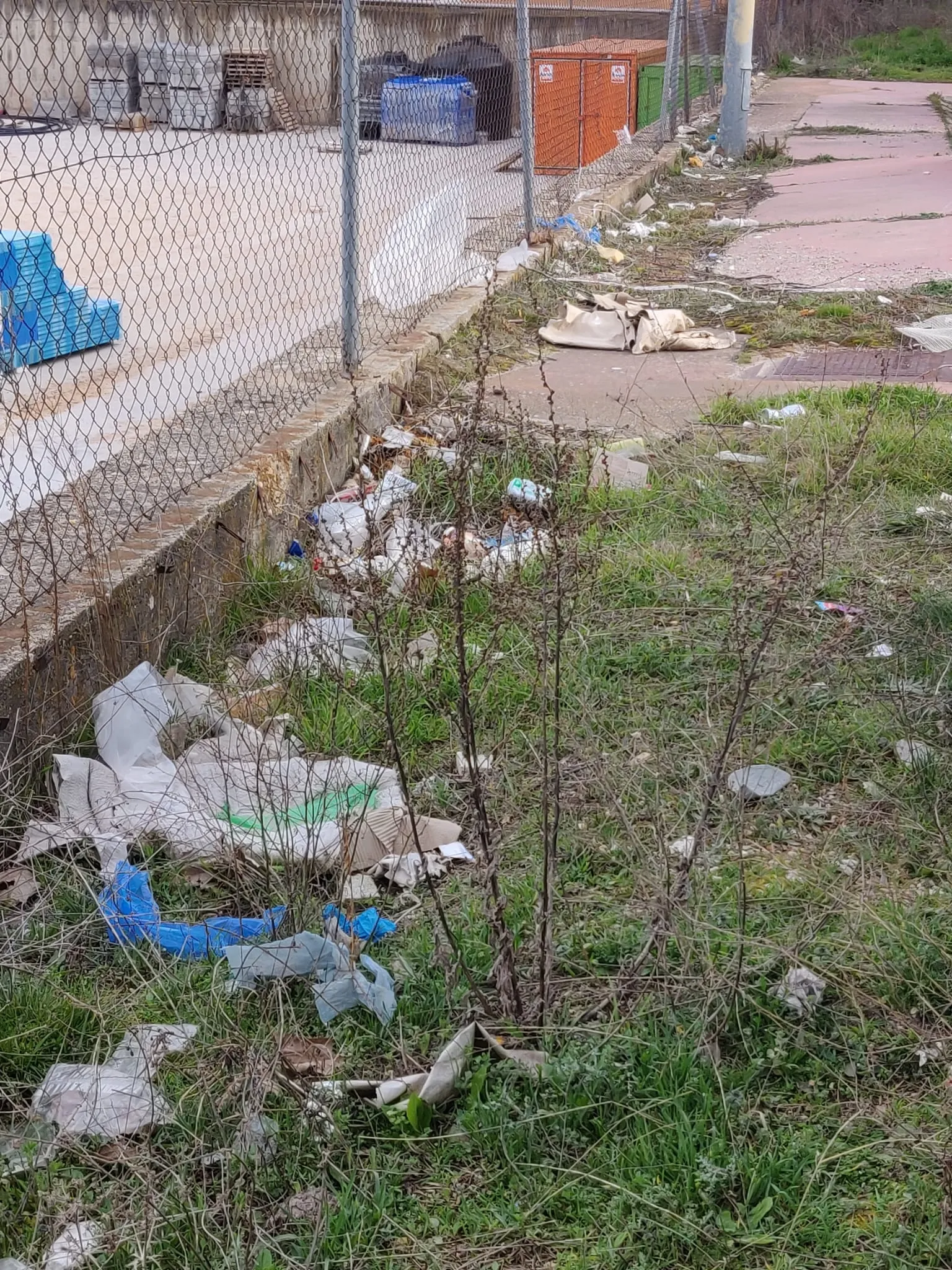 Foto 10 - Piden una reforma integral del Pol&iacute;gono de Soria (fotos)