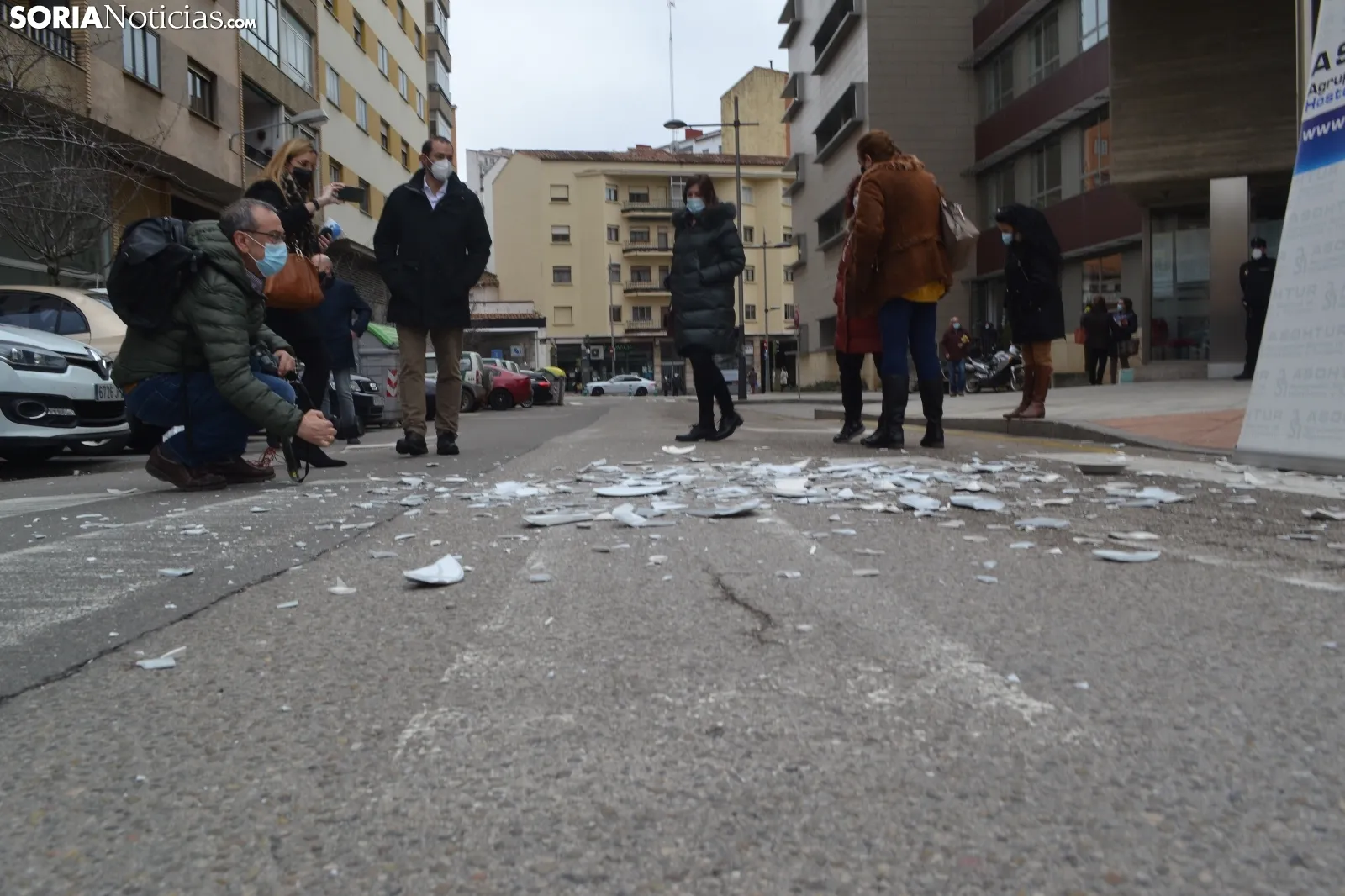 Una imagen de la concentración de los hosteleros frente a la sede de la Junta. /SN