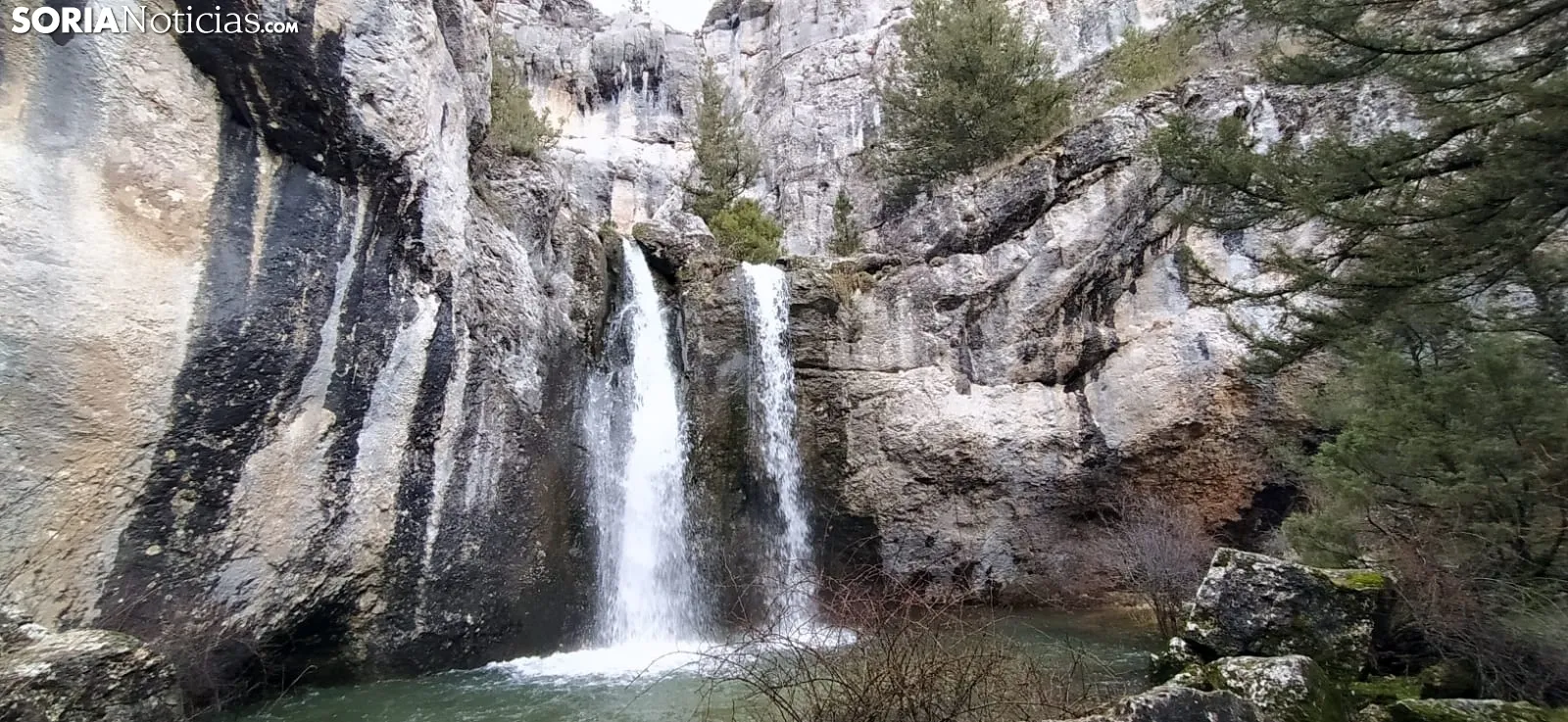 Un paseo por el río Abión hasta la cascada de la Fuentona.