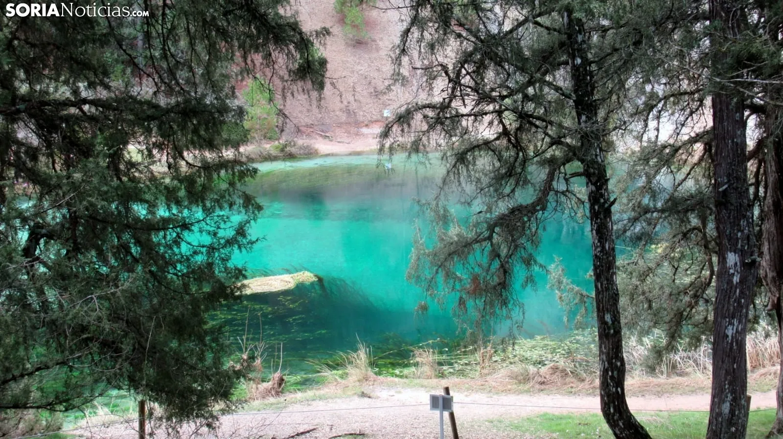 Un paseo por el río Abión hasta la cascada de la Fuentona.