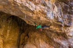 Fran Adrián Moreno en la vía Mata y Trae y en otros viajes de escalada alrededor del mundo. Luís Fidel Mateo