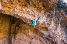 Fran Adrián Moreno en la vía Mata y Trae y en otros viajes de escalada alrededor del mundo. Luís Fidel Mateo