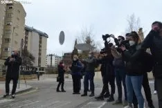 Una imagen de la concentración de los hosteleros frente a la sede de la Junta. /SN
