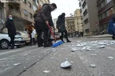 Una imagen de la concentración de los hosteleros frente a la sede de la Junta. /SN