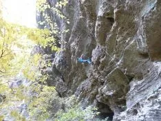 Fran Adrián Moreno en la vía Mata y Trae y en otros viajes de escalada alrededor del mundo. Luís Fidel Mateo
