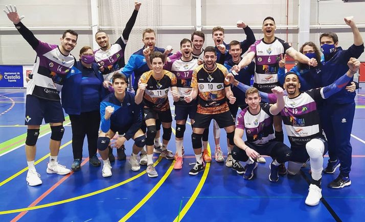 Crónica: Los celestes derrotan a UBE L´Illa Grau firmando otro gran tie break