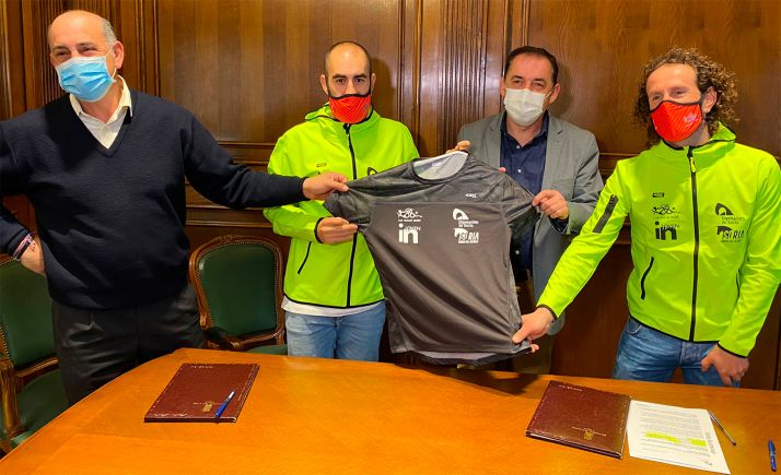 La Diputación rubrica su primer compromiso con el Triatlón Soriano