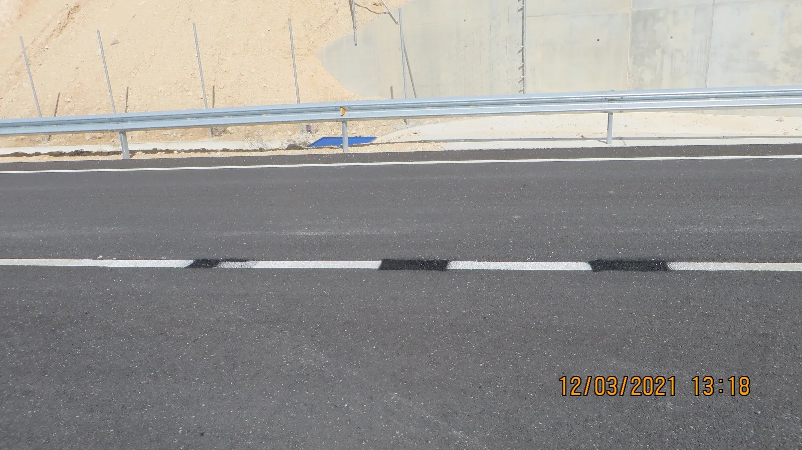 Foto 2 - Sorprendido cuando pintaba con un spray una l&iacute;nea continua en una Nacional para convertirla en discontinua