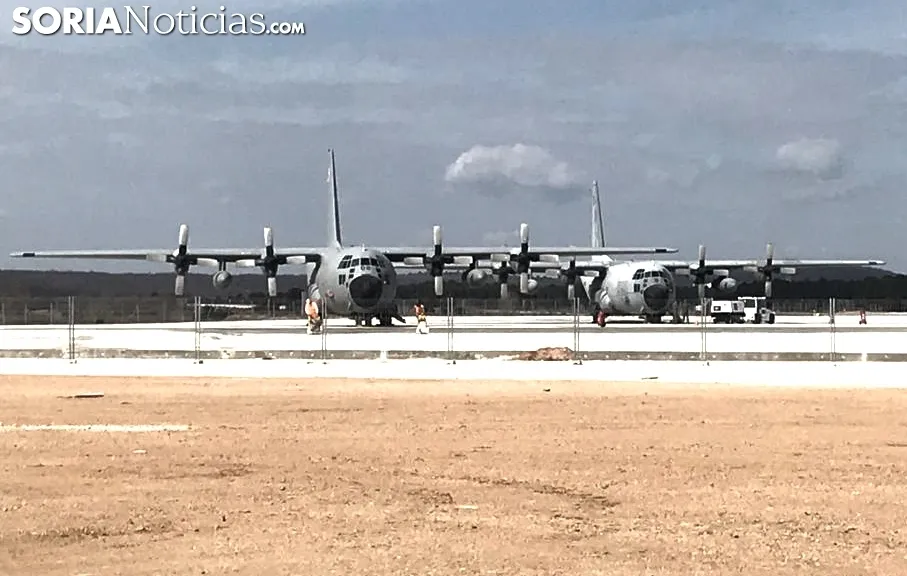 Las dos aeronaves de las cuatro que llegarán a Garray. /SN