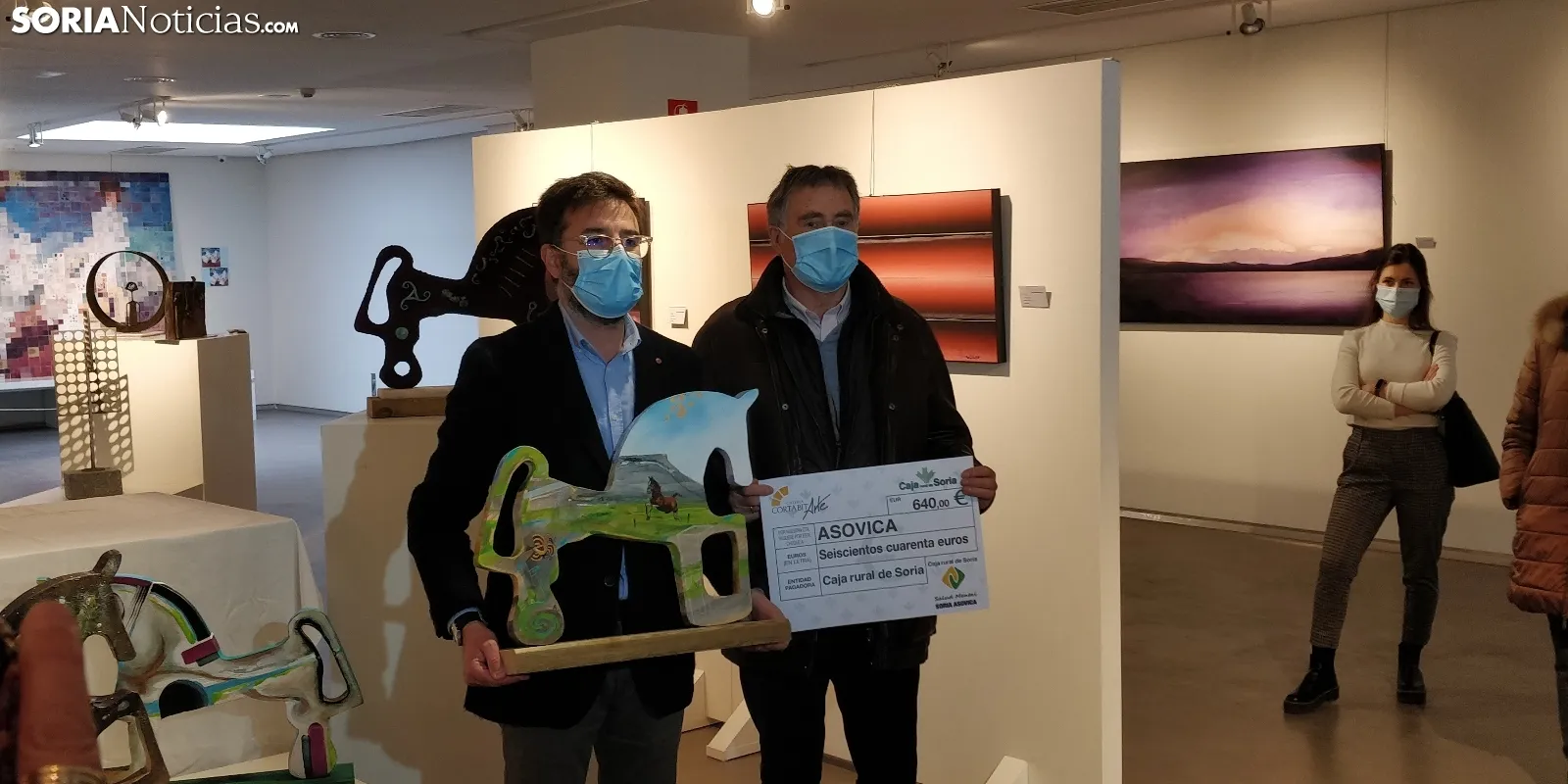 Entrega del dinero y los caballitos. SN