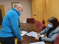 Una imagen de la reunión con los distintos colectivos. 