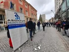 Una imagen de la concentración de ASOHTUR hoy. /SN