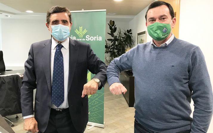 La Caja Rural y el CD San José renuevan el convenio de colaboración