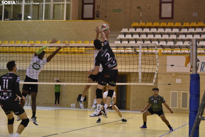 El cansancio hace mella en el Moreno Sáez Sporting, que se desploma ante el Almendralejo