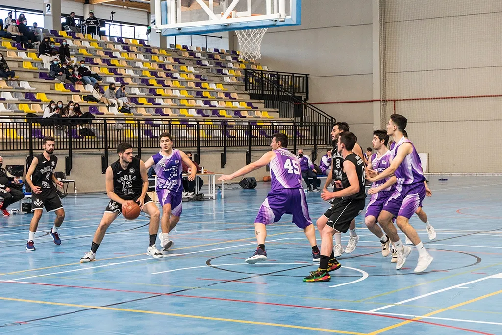 Foto 2 - Honrosa derrota del CSB en el &uacute;ltimo partido como local en la primera fase de la Copa