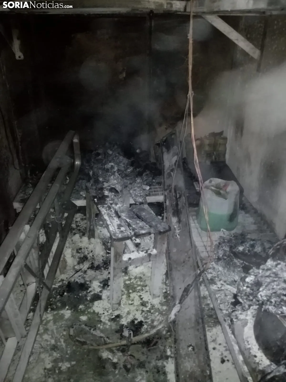 Foto 2 - Incendio en una empresa del pol&iacute;gono de &Oacute;lvega