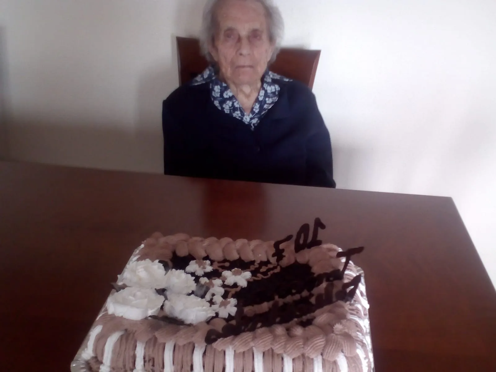 Foto 2 - &iexcl;Tomasa cumple 107 a&ntilde;os!
