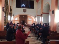 Homenaje a las Carmelitas Descalzas por la Cofradía de la Oración en el Huerto.