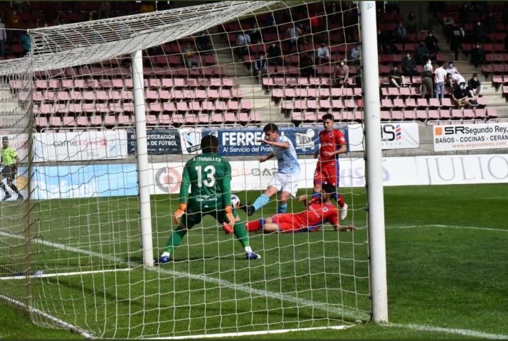 Sábado de resurrección rojilla