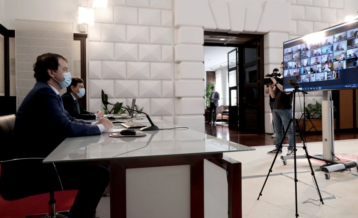 Mañueco aboga por la colaboración público-privada para superar la brusca caída de la actividad económica y el empleo