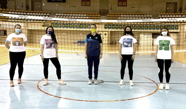 Varias entrenadoras del club se perfilan como jugadoras