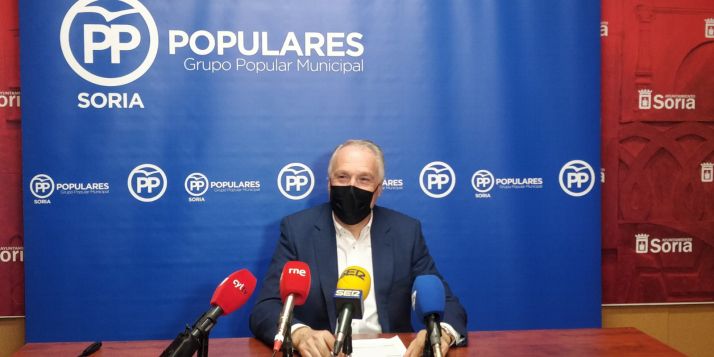 Remacha: A Mínguez le cuesta muy poco gastar el dinero de los sorianos