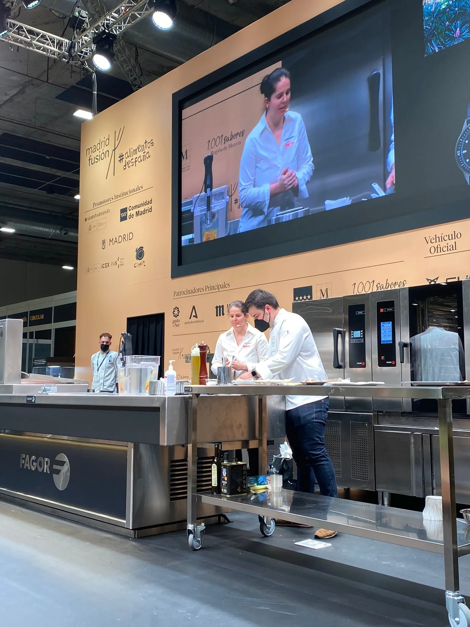 Lucas durante el show cooking esta tarde. 