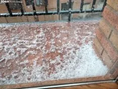 Una imagen de la granizada en El Burgo esta tarde. /SN